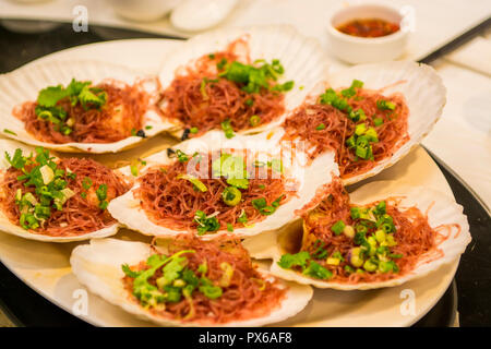 Lokale Meeresfrüchte in Tai O Village, Lantau Island, Hong Kong, China. Stockfoto