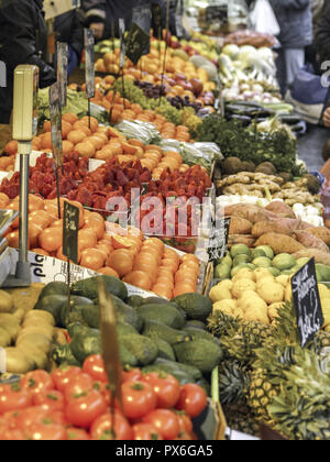 Naschmarkt Obst- und Gemüsestand, Österreich, Wien, 5. Bezirk, Naschmarkt Stockfoto