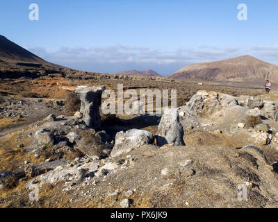 Lanzarote, Spanien - Juni 7, 2017: geschichteten Stadt auf der Wüste Stockfoto