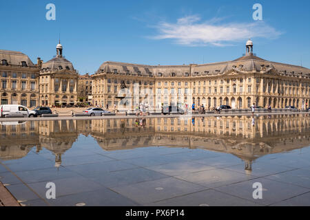 Das Wasser spiegeln, Miroir d'Eau, der Place de la Bourse, Bordeaux, Frankreich, Europa Stockfoto