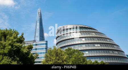 Der Shard und City Hall, London, England, Großbritannien Stockfoto