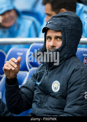 Josep (PEP) GUARDIOLA (Trainer) von Man City pre Match beim Premier League Spiel zwischen Cardiff City und Manchester City an der Cardiff City Stadi Stockfoto