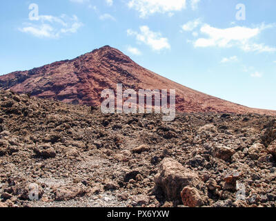 Lanzarote, Spanien - Juni 5, 2017: Typische vulkanischen Landschaft der Insel Stockfoto