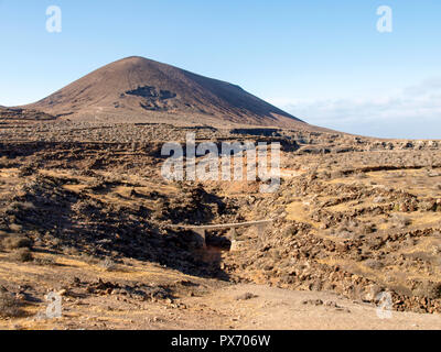 Lanzarote, Spanien - Juni 7, 2017: geschichteten Stadt auf der Wüste Stockfoto