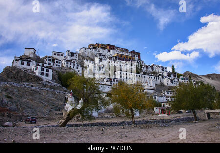 (Thiksay Kloster Thikse) thront auf einem Hügel, Indus Valley, Ladakh, Indien Stockfoto