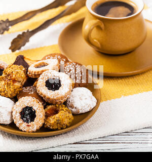 Verschiedene Gemischte Plätzchen Hintergrund Stockfoto