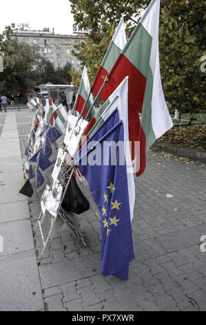 EU, Eintrag von Bulgarien, bulgarische Flagge, Flagge der EU, Bulgarien, Sofia Stockfoto