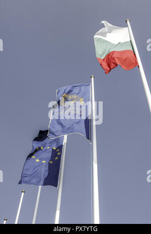 EU, Eintrag von Bulgarien, bulgarische Flagge, Flagge der EU, Bulgarien, Schwarzes Meer, Nessebar Stockfoto