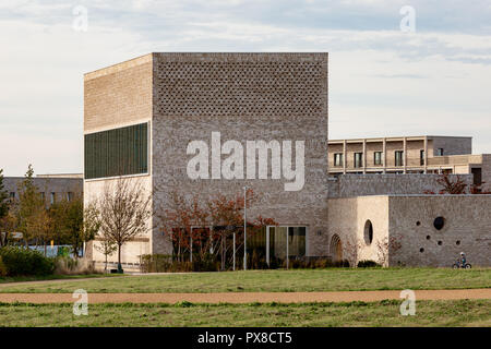 Die Geschichte von Field Center, ein Einkaufszentrum und Veranstaltungshalle im Herzen von Eddington positioniert. Stockfoto