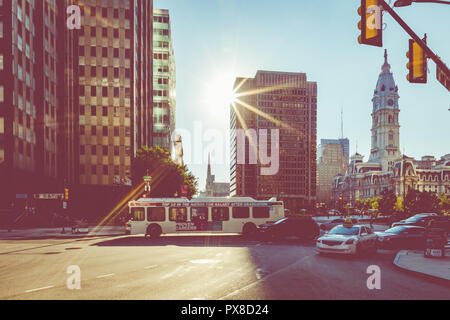 PHILADELPHIA - USA - September 19, 2018: Sonnenaufgang im City Center in Philadelphia im Sommer. Stockfoto