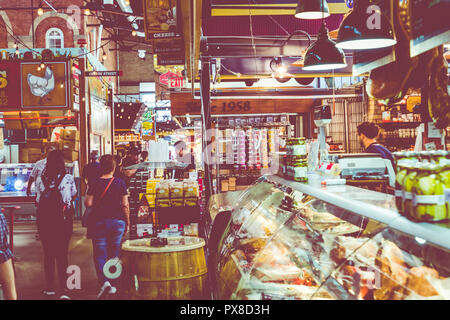 PHILADEPHIA, USA - 19. SEPTEMBER 2018: Terminal Market in Philadelphia, USA. Stockfoto