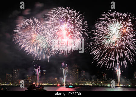 Minato Kobe Strand Feuerwerk Festival in Kobe Stockfoto