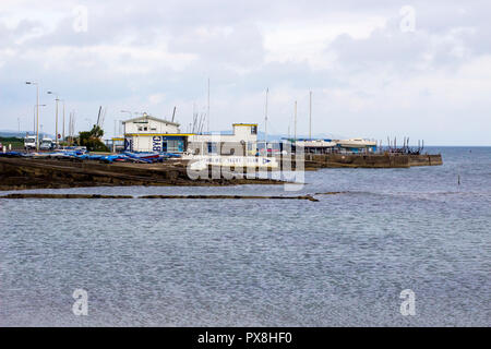 11. Oktober 2018 Die Ballyholme Yacht Club Club Haus am Ballyholme Bucht in Bangor Northern Ireland. Das Club House ist ein schönes Beispiel für zeitgenössische si Stockfoto