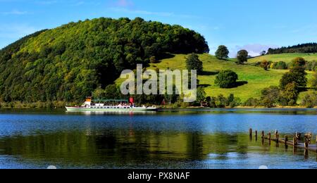 Passagierfähre, Dampfer, auf Ullswater Lake, zwischen Pooley Bridge und Penrith. Nationalpark Lake District, Cumbria, England, Großbritannien Stockfoto