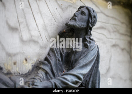 Grave Statue von Christus im Friedhof Powazki in Warschau, Polen Stockfoto