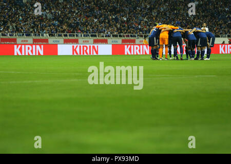 Saitama, Japan. 16 Okt, 2018. Japan Team Group (JPN) Fußball: kirin Challenge Cup 2018 Match zwischen Japan 4-3 Uruguay an der Saitama Stadion 2002 in Saitama, Japan. Quelle: LBA/Alamy leben Nachrichten Stockfoto