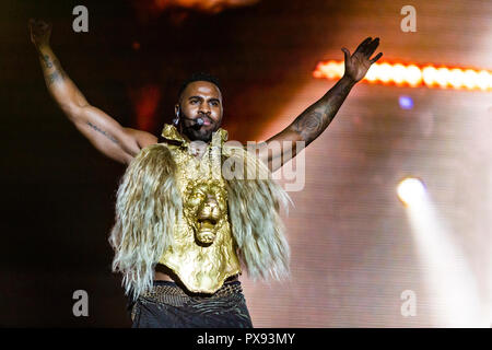 Mailand, Italien. Okt, 2018 19. Justin Bieber- führt auf der Bühne des Mediolanum Forum, für seinen einzigen Termin in Italien der 2 Seiten World Tour Credit: Valeria Portinari/Alamy leben Nachrichten Stockfoto