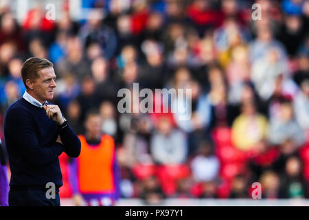 SToke-on-Trent, Großbritannien. Okt, 2018 20. Birmingham City Manager Garry Mönch während der efl Sky Bet Championship Match zwischen Stoke City und Birmingham City an der bet365 Stadium, Stoke-on-Trent, England am 20. Oktober 2018. Foto von Jurek Biegus. Nur die redaktionelle Nutzung, eine Lizenz für die gewerbliche Nutzung erforderlich. Keine Verwendung in Wetten, Spiele oder einer einzelnen Verein/Liga/player Publikationen. Credit: UK Sport Pics Ltd/Alamy leben Nachrichten Stockfoto