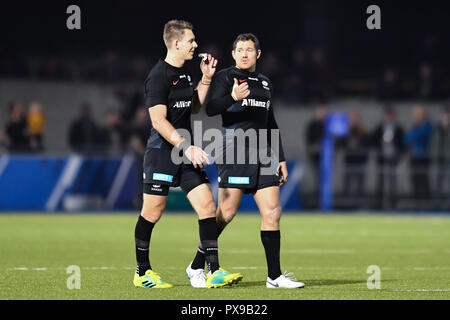 Owen Farrell (C) der Sarazenen und Liam Williams der Sarazenen während der Europäischen Rugby Champions Cup, Round 2, Pool 3 Übereinstimmung zwischen Sarazenen und Lyon bei der Allianz Park am Samstag, den 20. Oktober 2018. LONDON ENGLAND. (Nur redaktionelle Nutzung, eine Lizenz für die gewerbliche Nutzung erforderlich. Keine Verwendung in Wetten, Spiele oder einer einzelnen Verein/Liga/player Veröffentlichungen). Stockfoto