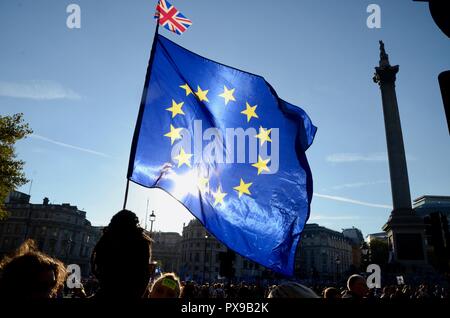 London, Großbritannien. Okt, 2018 20. Völker März anti brexit pro EU am 21. Oktober 2018 London Simon Leigh/alamy: Simon Leigh/Alamy leben Nachrichten Stockfoto