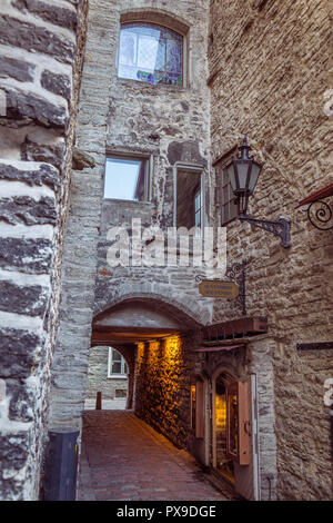 St. Katharina-Passage n der Altstadt von Tallinn, Estland Stockfoto