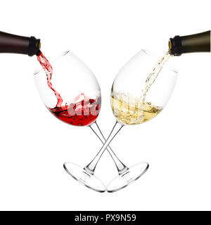 Rot- und Weißwein gegossen aus Flasche in Glas Wein auf weißem Hintergrund, isoliert Stockfoto