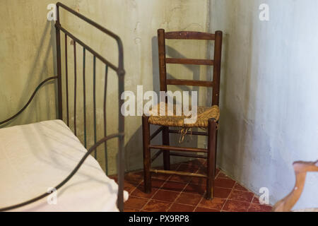 St Remy De Provence, Frankreich - 12. Februar 2018. Wiederaufbau von Vincent Van Gogh's Zimmer im Kloster St. Paul de Mausole. Stockfoto