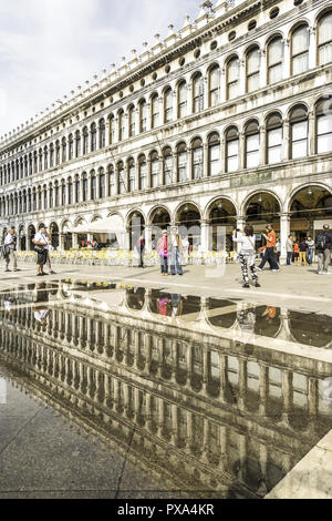 Teilweise überflutet Piazza San Marco, Venedig, Venetien, Italien Stockfoto