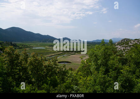 Neretva Delta ist der Fluss Delta der Neretva, ein Fluss, strömt durch Bosnien und Herzegowina und Kroatien und mündet in die Adria. Stockfoto