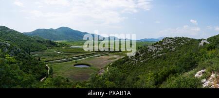 Neretva Delta ist der Fluss Delta der Neretva, ein Fluss, strömt durch Bosnien und Herzegowina und Kroatien und mündet in die Adria. Stockfoto