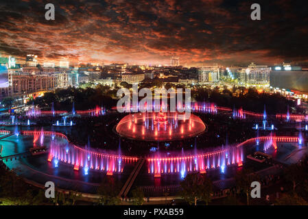 Antenne nacht Piata Unirii Platz und Stadtbild in Bukarest, Rumänien Stockfoto