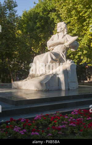 Armenien, Yerevan, Platz der Freiheit, Schwanensee, Martiros Sarian Statue Stockfoto