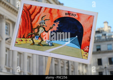 London, Großbritannien. Okt, 2018 20. Einer der kreativen Banner am März, London Quelle: Philippa McAllister/Alamy leben Nachrichten Stockfoto