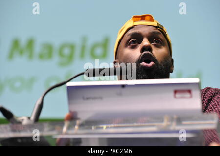 Glasgow, UK. Okt 2018 21. Für den Wandel. Magid Magid - Oberbürgermeister der Stadt Sheffield in einer Rede auf der Konferenz. Credit: Colin Fisher/Alamy leben Nachrichten Stockfoto