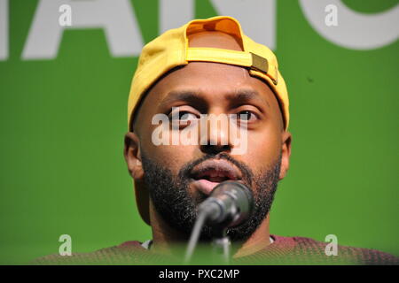 Glasgow, UK. Okt 2018 21. Für den Wandel. Magid Magid - Oberbürgermeister der Stadt Sheffield in einer Rede auf der Konferenz. Credit: Colin Fisher/Alamy leben Nachrichten Stockfoto