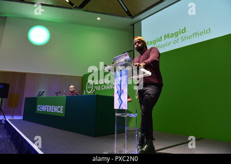 Glasgow, UK. Okt 2018 21. Für den Wandel. Magid Magid - Oberbürgermeister der Stadt Sheffield in einer Rede auf der Konferenz. Credit: Colin Fisher/Alamy leben Nachrichten Stockfoto