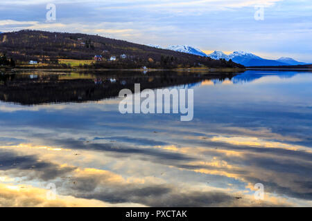 Landschaft malerischen Bilder Polarkreis Kvaloya Insel Troms nr Tromso Nördliches Norwegen Stockfoto