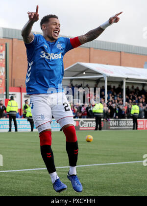 Förster' James Tavernier feiert zählen seine Seiten dritte Ziel vom Elfmeterpunkt während der LADBROKES Scottish Premier League Match an der Hoffnung CBD Stadium, Hamilton. Stockfoto