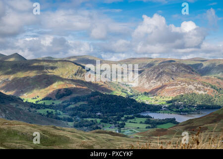 Blick von Beda fiel in Richtung Patterdale und Ullswater, Lake District, Cumbria, England Stockfoto