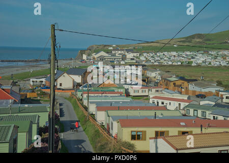 Caravan Park im Dorf Clarach an der Küste entlang auf die Cardigan Bay in der Nähe von Aberystwyth, Ceredigion, Wales Stockfoto