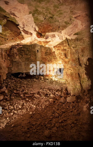 Innenraum eines der Flint Mines Schmutz der Gräber, Norfolk Stockfoto