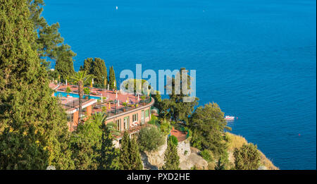 Malerische Anblick in Taormina, berühmten Stadt in der Provinz Messina, Sizilien, Süditalien. Stockfoto