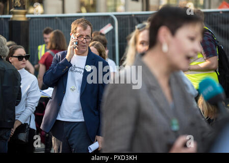 Alastair Campbell, Caroline Lucas, in Westminster während der Abstimmung März Aufruf für ein zweites Referendum Brexit. Stockfoto