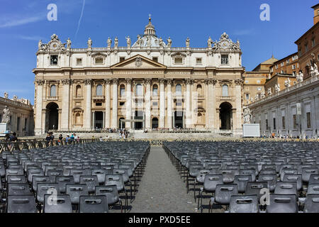 Rom, Italien, 23. JUNI 2017: Tolle Aussicht auf dem Petersplatz und Petersdom in Rom, Italien Stockfoto