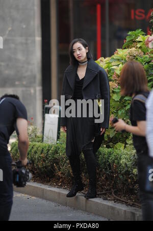 Victoria Song Qian, chinesische Sängerin, Schauspielerin, Model und TV-Moderatorin, hat ein Fotoshooting für Chinesische und Koreanische TV bietet: Victoria Song Qian Wo: Mailand, Italien Wann: 20 Aug 2018 Quelle: IPA/WENN.com ** Nur für die Veröffentlichung in Großbritannien, den USA, Deutschland, Österreich, Schweiz ** verfügbar Stockfoto