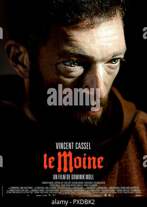 Le Moine (der Mönch) (2011) von Dominik Moll Regie und Hauptdarsteller Vincent Cassel, Déborah François, Joséphine Japy und Sergi López. Anpassung von Matthew G. Lewis' 1796 Gothic novel über romantische Besessenheit und Korruption. Stockfoto