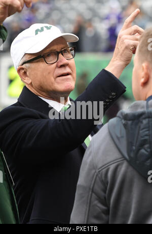 East Rutherford, NJ, USA. Okt, 2018 21. NY Jets besitzer Woody Johnson auf den Jets Nebenerwerben während der NFL Spiel zwischen der NY Jets vs Minnesota Vikings am MetLife Stadium in East Rutherford, New Jersey am 21. Oktober 2018. Quelle: John Palmer/Medien Punch/Alamy leben Nachrichten Stockfoto