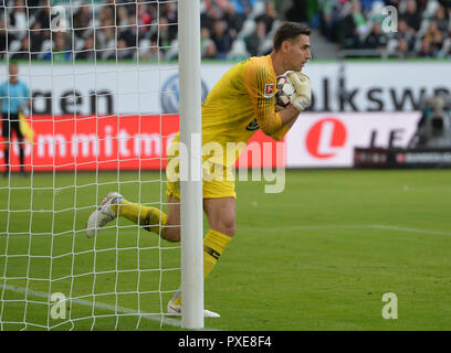 Wolfsburg, Deutschland. 20 Okt, 2018. torwart Koen CASTEELS (WOB) hält einen Ball, Fußball 1. 1. Fussballbundesliga, 8. Spieltag, VfL Wolfsburg (WOB) - FC Bayern München (M) 1:3, am 20.10.2018 in Wolfsburg/Deutschland. € | Nutzung der weltweiten Kredit: dpa/Alamy leben Nachrichten Stockfoto