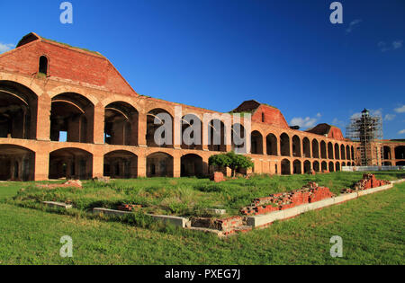 Ruinen von Kasernen untergebracht Union Soldaten sind verstreut in Fort Jefferson, im schönen Dry Tortugas National Park, Florida gefunden Stockfoto