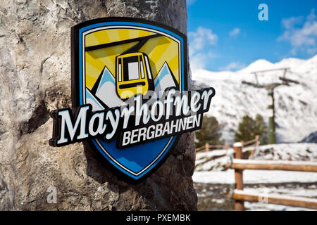 Mayrhofen, Österreich - Oktober, 2018: Die Mayrhofner Bergbahnen berühmten Stockfoto